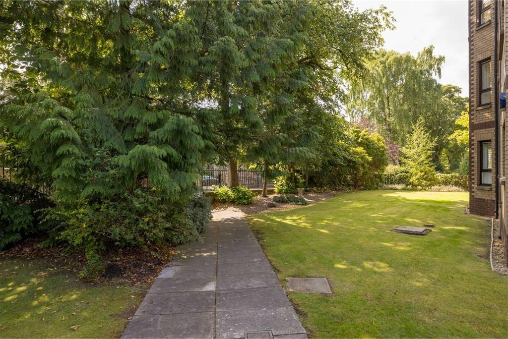 2/3 St Teresa Place, Edinburgh, EH10 5UB - image 20