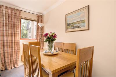 2/3 St Teresa Place, Edinburgh, EH10 5UB - image 6