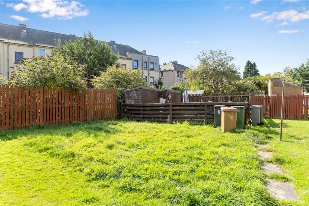 3 (flat 6), Loganlea Drive, Craigentinny, Edinburgh, EH7 6LS - image 11