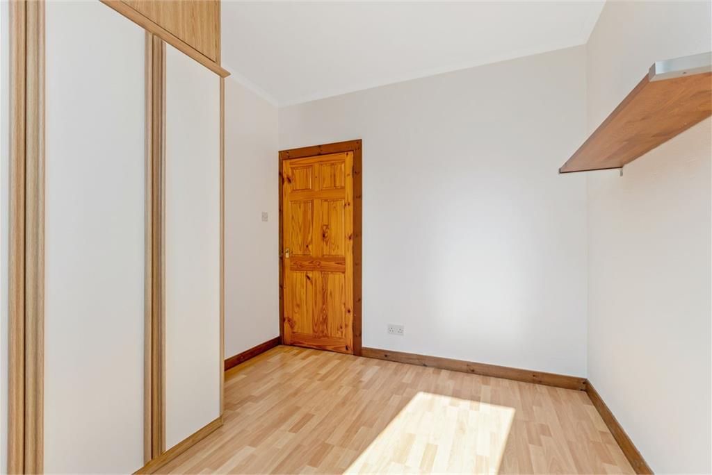 3 (flat 6), Loganlea Drive, Craigentinny, Edinburgh, EH7 6LS - image 7