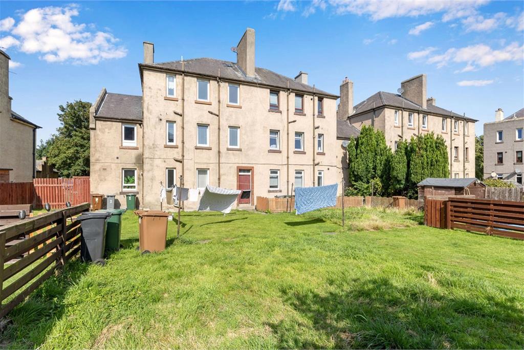 3 (flat 6), Loganlea Drive, Craigentinny, Edinburgh, EH7 6LS - image 10