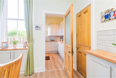 2 Beresford Avenue, Trinity, Edinburgh, EH5 3ET - image 6