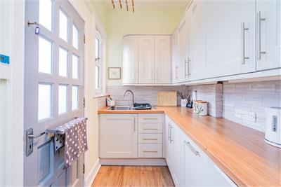 2 Beresford Avenue, Trinity, Edinburgh, EH5 3ET - image 7