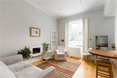 Flat 1, 36, Cumberland Street, New Town, Edinburgh, EH3 6RG - image 2