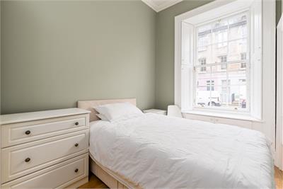 Flat 1, 36, Cumberland Street, New Town, Edinburgh, EH3 6RG - image 9