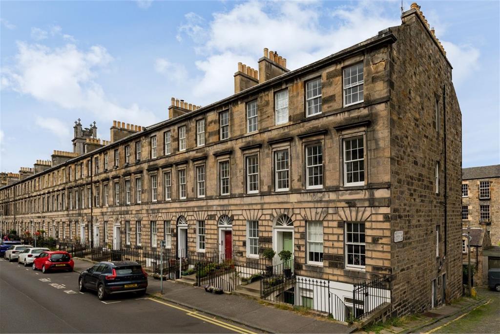 Flat 1, 36, Cumberland Street, New Town, Edinburgh, EH3 6RG - image 1