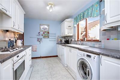 10 Rose Neuk, Bonnyrigg, EH19 3RN - image 5