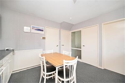 27 Stoneybank Place, Musselburgh, EH21 6HH - image 5