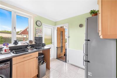 4 Woodbank Grove, Comrie, Dunfermline, KY12 9XP - image 4