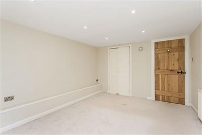 3 Cheyne Street, Stockbridge, Edinburgh, EH4 1JA - image 12
