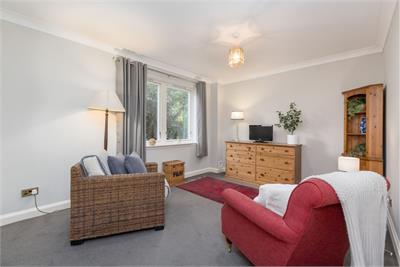 1/2 Wyvern Park, Edinburgh, EH9 2JY - image 2