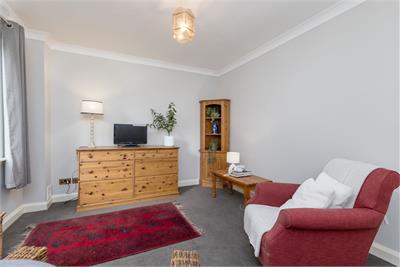1/2 Wyvern Park, Edinburgh, EH9 2JY - image 3