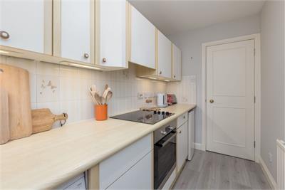 1/2 Wyvern Park, Edinburgh, EH9 2JY - image 7