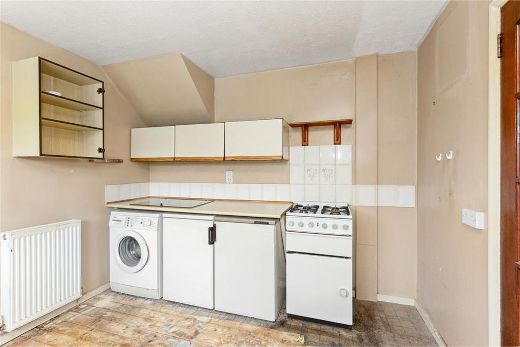 14 Larkfield Road, Eskbank, Dalkeith, EH223EQ - image 9