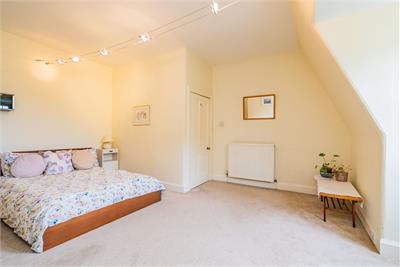 21 South Gillsland Road, Merchiston, Edinburgh, EH10 5DE - image 20