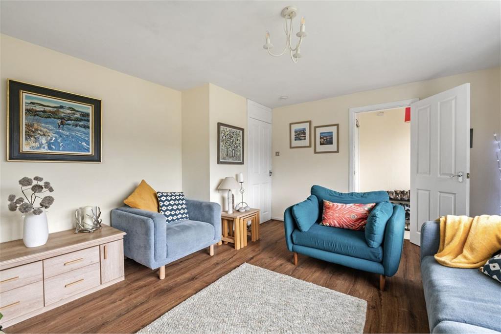 20 Violet Bank, Peebles, EH45 8HA - image 4