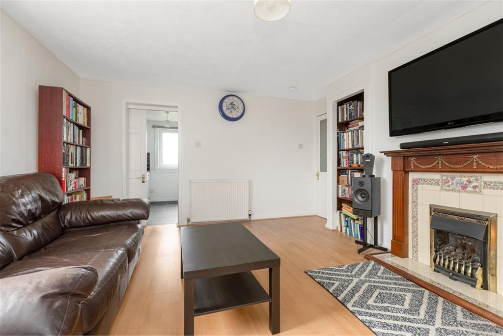 Flat 5, 30, Pirniefield Bank, Edinburgh, EH6 7QJ - image 2