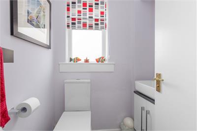 28 Swanston Avenue, Edinburgh, EH10 7BX - image 15