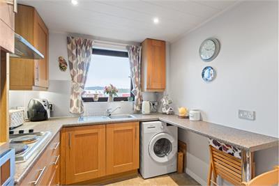 387/4 Gorgie Road, Gorgie, Edinburgh EH11 2SX - image 5