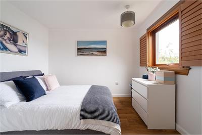 22 Bughtlin Gardens, Edinburgh, EH12 8XB - image 17