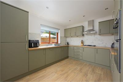 9 Carneil Gardens, Carnock, KY12 9LQ - image 5