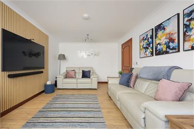9 Carneil Gardens, Carnock, KY12 9LQ - image 5