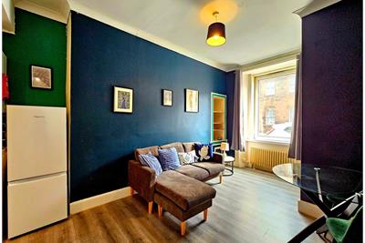 17 Albion Place, Edinburgh, EH7 5QS - image 2