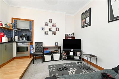 21 Imrie Place, Penicuik, EH26 8HY - image 2