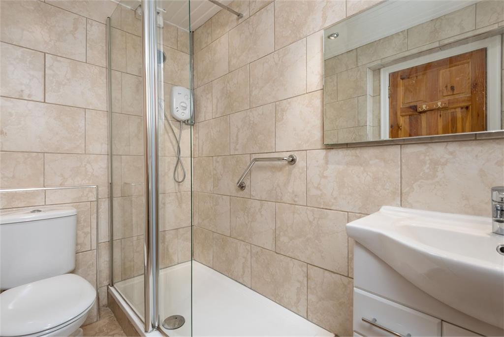 34 Queens Park Court, Edinburgh, EH8 7DX - image 12