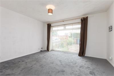 42A Drum Brae South, Edinburgh, EH12 8SZ - image 2