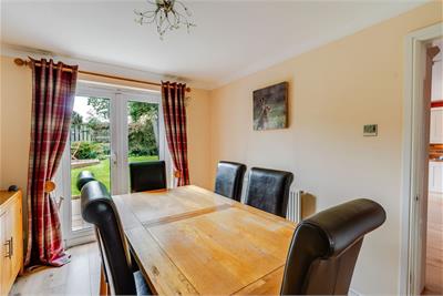 22 Sundew Glade, Livingston, West Lothian, EH54 9JF - image 4