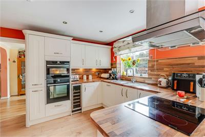 22 Sundew Glade, Livingston, West Lothian, EH54 9JF - image 5