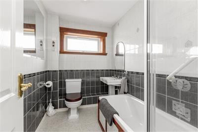2 Bellfield Avenue, Eskbank, Midlothian, EH22 3JT - image 19