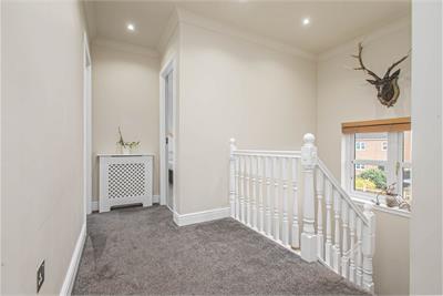18 Curlew Gardens, Dunfermline, KY11 8GF - image 12