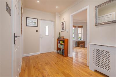 18 Curlew Gardens, Dunfermline, KY11 8GF - image 5