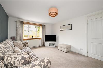 7 Vorlich Crescent, Penicuik, Midlothian, EH26 8JT - image 2