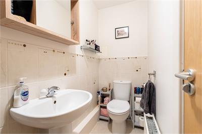 8/4 Saughton Mains Street, Edinburgh, EH11 3HH - image 15