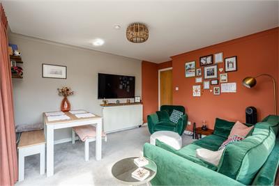 8/4 Saughton Mains Street, Edinburgh, EH11 3HH - image 7