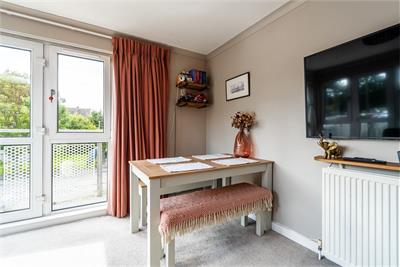 8/4 Saughton Mains Street, Edinburgh, EH11 3HH - image 8