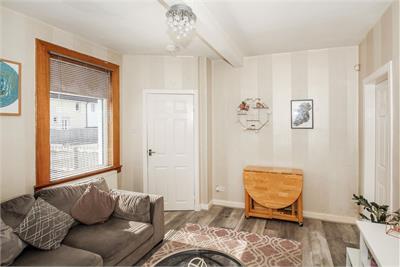 29 Hamilton Place, Rosyth, Dunfermline, KY11 2PJ - image 4