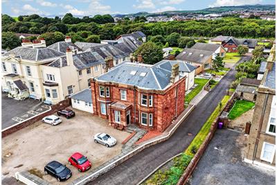 8d South Crescent Road, Ardrossan, KA22 8DU - image 2