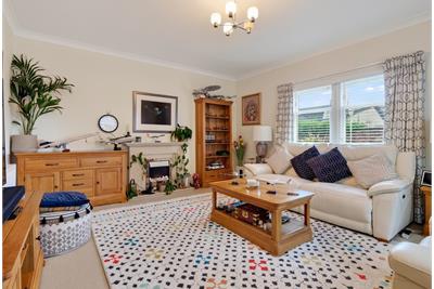 8d South Crescent Road, Ardrossan, KA22 8DU - image 3