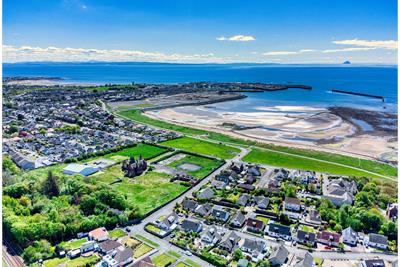 8d South Crescent Road, Ardrossan, KA22 8DU - image 29