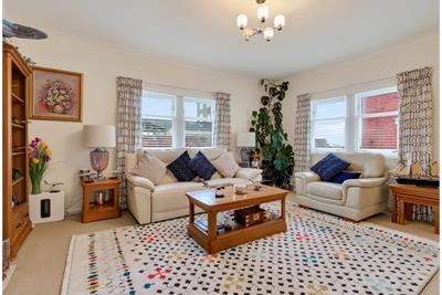 8d South Crescent Road, Ardrossan, KA22 8DU - image 4