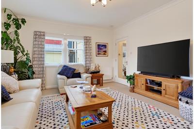 8d South Crescent Road, Ardrossan, KA22 8DU - image 6