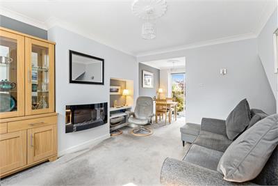 44 Stuart Park, Corstorphine, Edinburgh, EH12 8YE - image 3