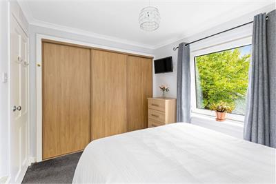 44 Stuart Park, Corstorphine, Edinburgh, EH12 8YE - image 8