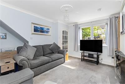 44 Stuart Park, Corstorphine, Edinburgh, EH12 8YE - image 1
