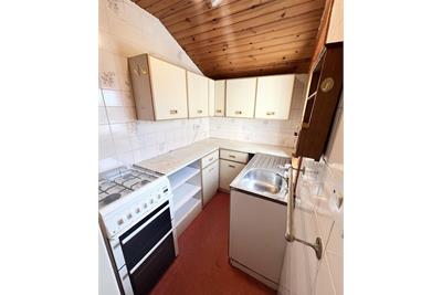 22R Harbour Street,
Irvine,
KA12 8PY - image 5