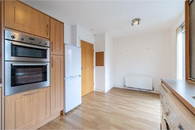 62 Ferry Gait Drive, Edinburgh, EH4 4GJ - image 4